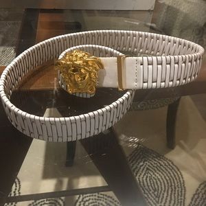 VERSACE MUDESA HEAD WHITE LEATHER BELT.